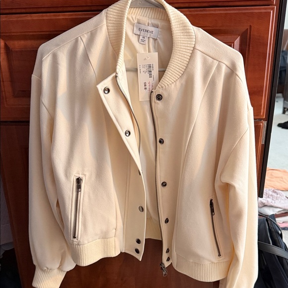 Evereve Jackets & Blazers - Evereve Ivory Snap-Front Jacket